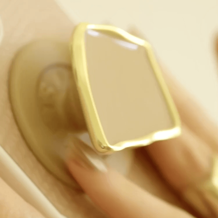 Enamel Latte Cut — MagSafe PopGrip - US 81272