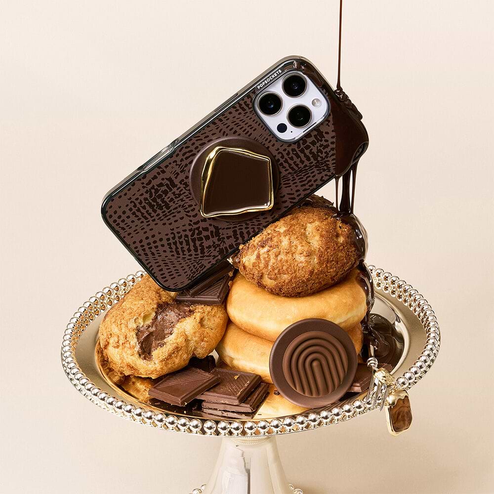 Cocoa Umber Petrified — iPhone 16 MagSafe Case - US 70116