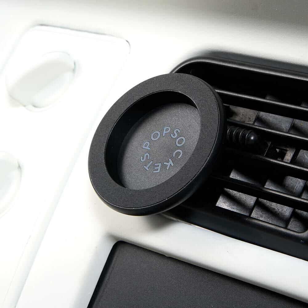 Black — MagSafe Car Vent Mount - US 11061