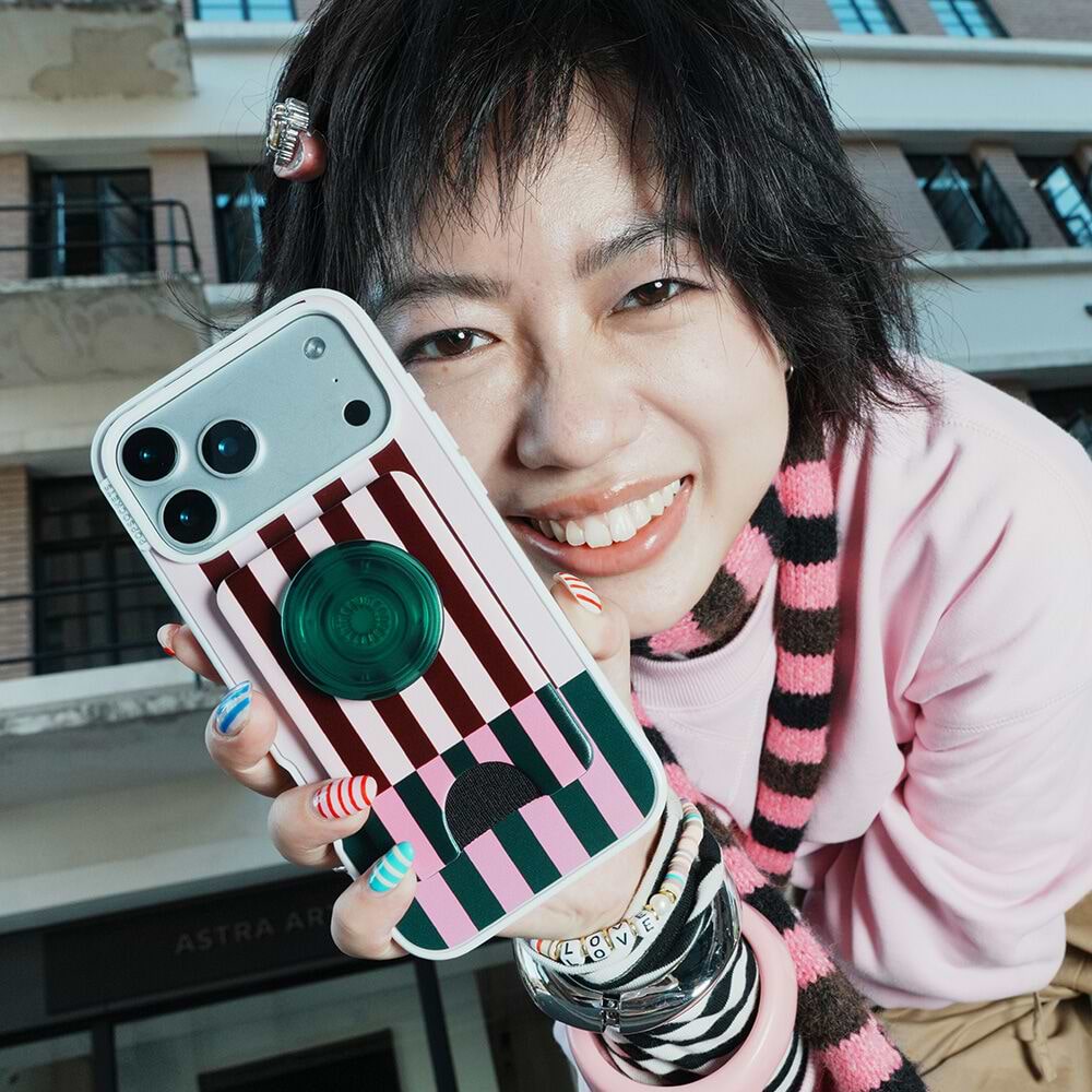 Pop of Pink Stripe — iPhone 17 Pro Max MagSafe Case - US 50008